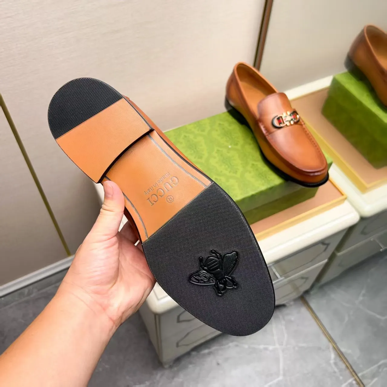 Men's men's shoes 💰460 🆘【GUCCI】Gucci ·🐂里· Hot-selling pea shoes top brand luxury, top quality, the latest fashion pea shoes.. The upper is made of original first-layer cowhide. (Full first-layer water-dyed 🐂 leather·inner). The original stylish and stylish soft rubber wear-resistant and non-slip outsole is light and comfortable on the foot, available in 3 colors! Matching code: 38-44 (customized at 45.46.47)